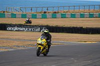 anglesey-no-limits-trackday;anglesey-photographs;anglesey-trackday-photographs;enduro-digital-images;event-digital-images;eventdigitalimages;no-limits-trackdays;peter-wileman-photography;racing-digital-images;trac-mon;trackday-digital-images;trackday-photos;ty-croes